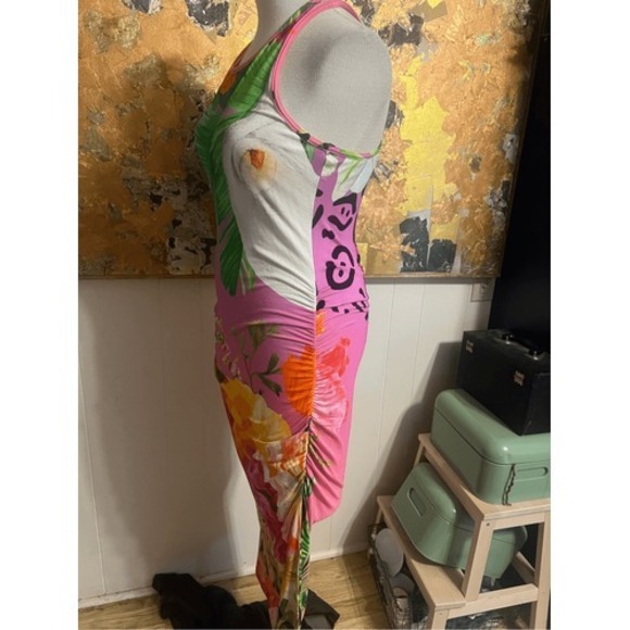 NWT Dressed in Joy Bright Print Bamboo Blend SUPER soft Flattering Ruched Side T - Picture 4 of 11